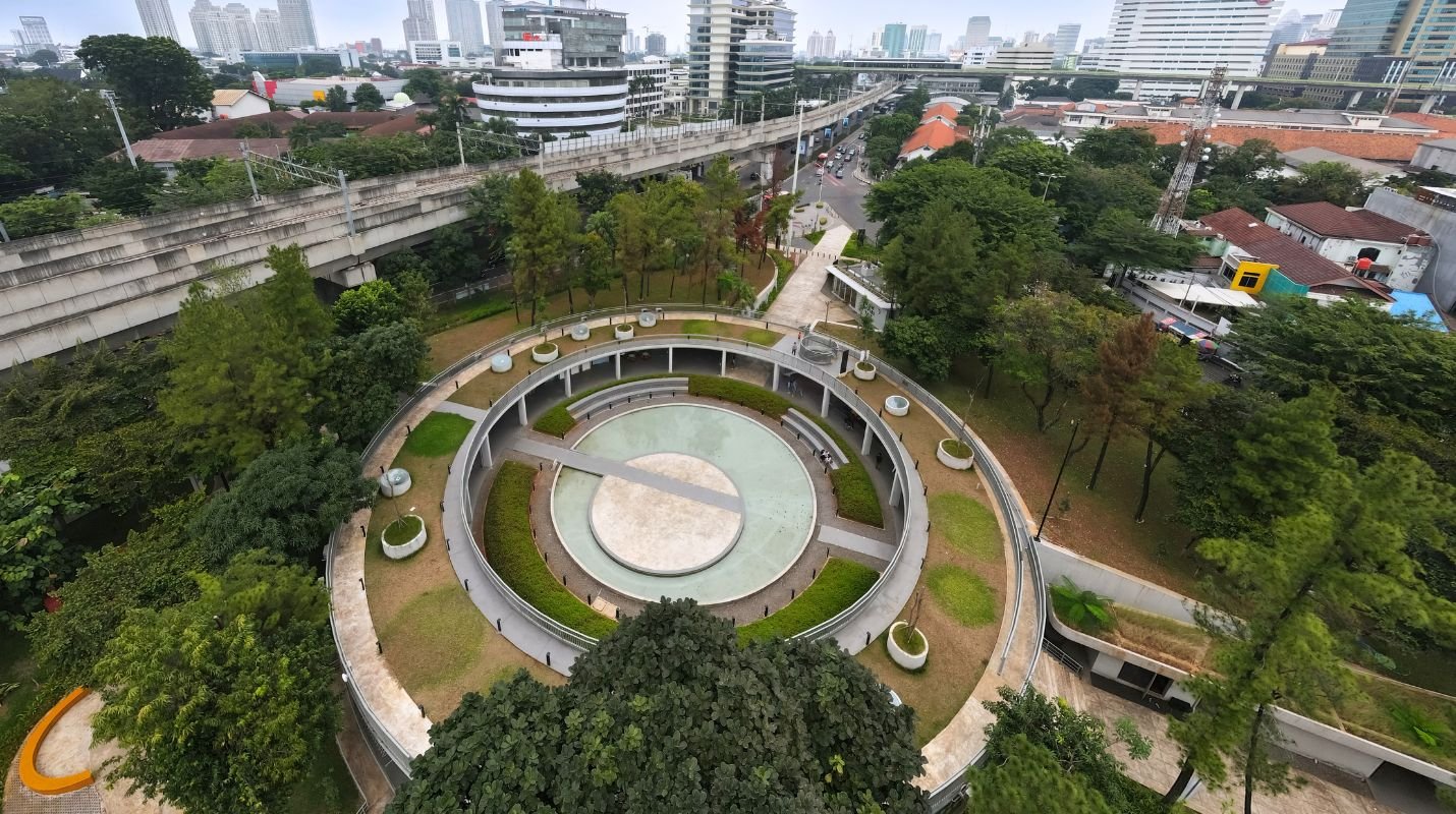 Taman Literasi Blok M Pilihan Tempat Ngabuburit Warga Jakarta