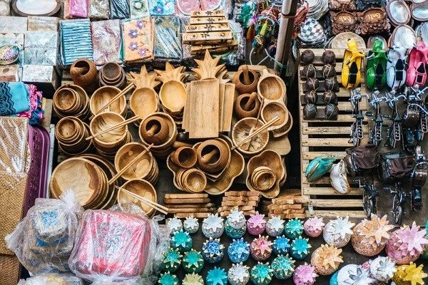 Hadapi PHK, Menekraf Ajak Anak Muda Garap Industri Kreatif