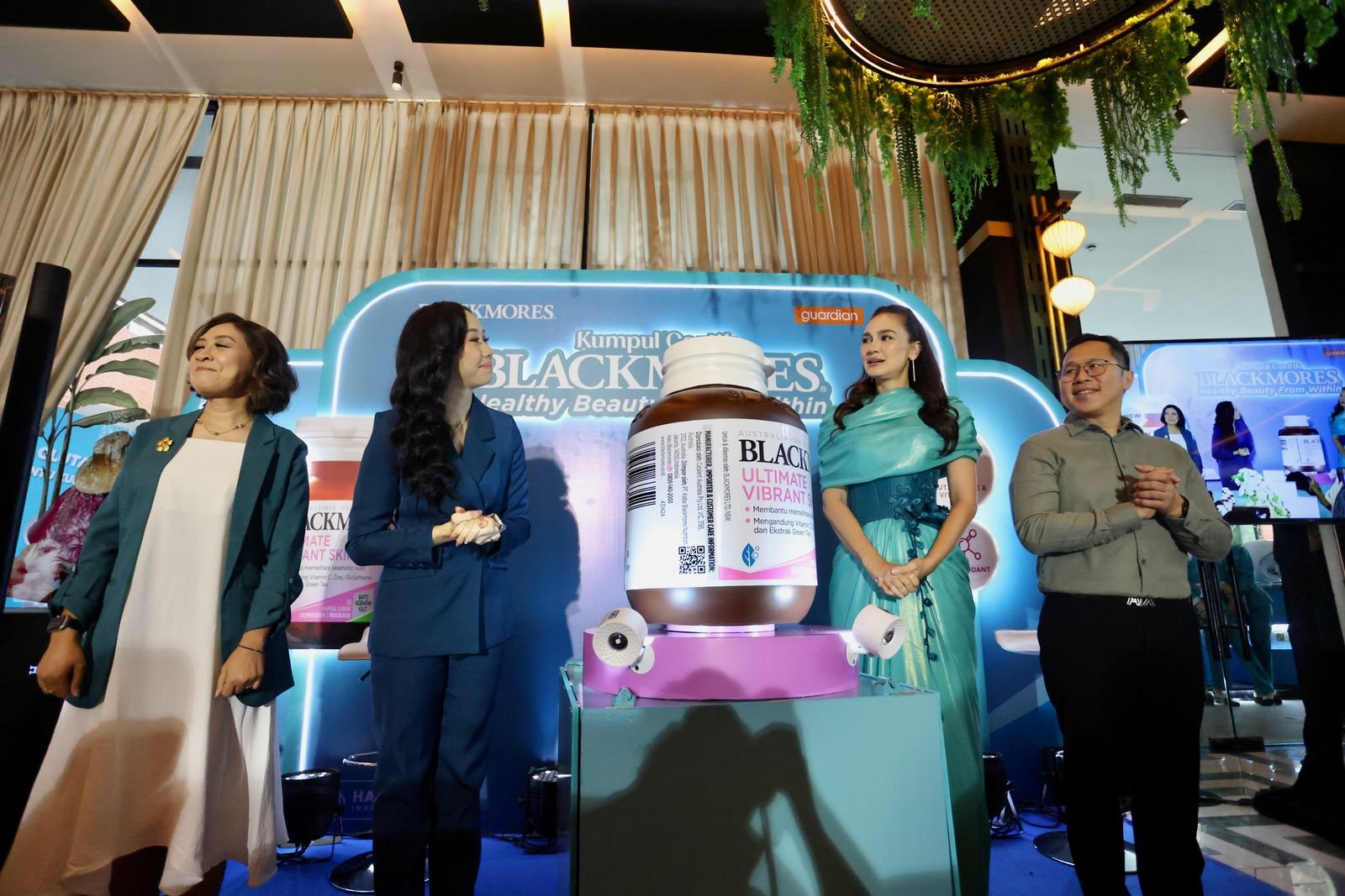 Definisi Cantik Menurut Luna Maya, Ini Penjelasannya