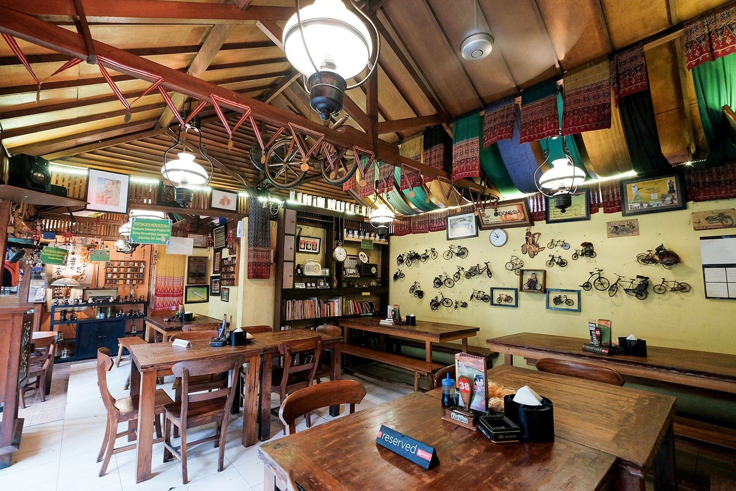 Anak Jaksel Wajib Coba 8 Rekomendasi Restoran Ramah Keluarga, Ini Daftarnya