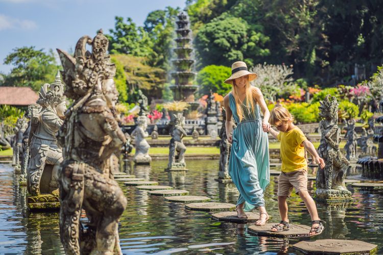 Wisatawan dalam Kondisi Terdesak? Hubungi Nomor Halo Wonderful yang Siaga 24 Jam