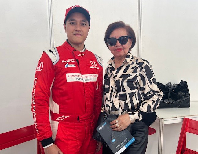 Dukungan Sang Oma Bawa Avila Bahar Raih Double Podium