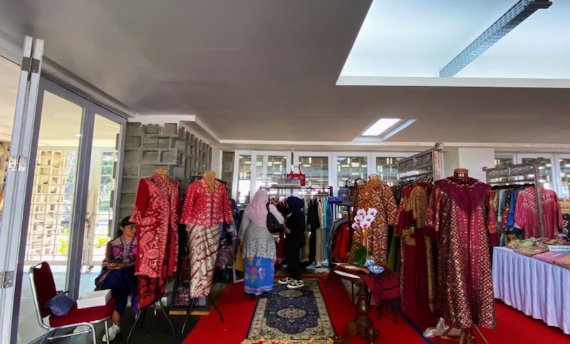 Kowani Gelar Hari Kebaya Nasional 2024 di Istora Senayan