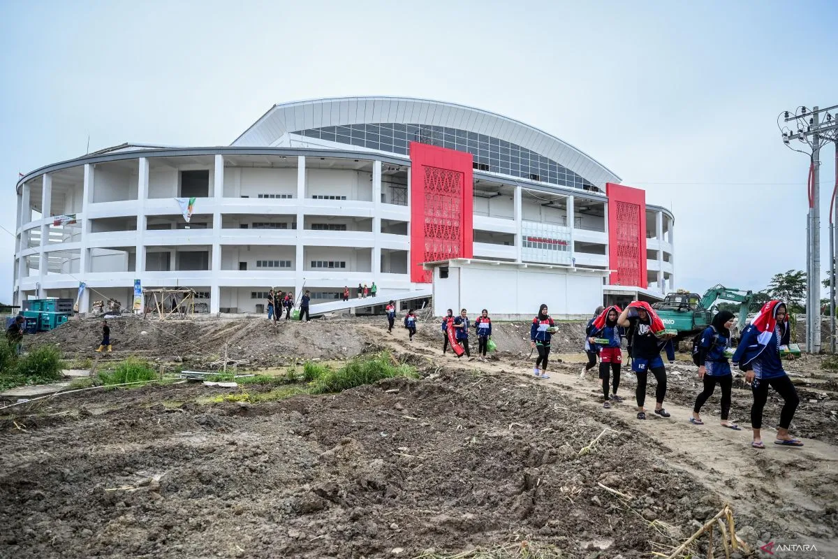 Atlet Bola Voli Indoor Keluhkan Akses Jalan Rusak Menuju GOR