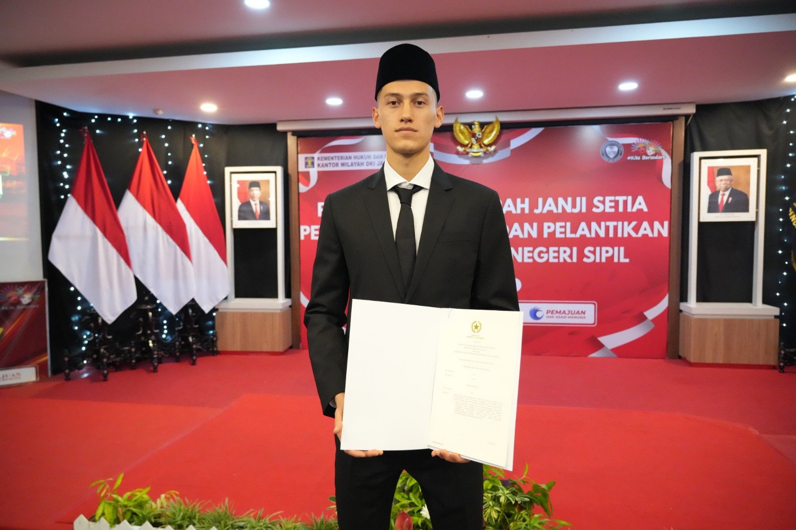 Jay Noah Idzes Siap Bantu Sepak Bola Indonesia Naik Kelas