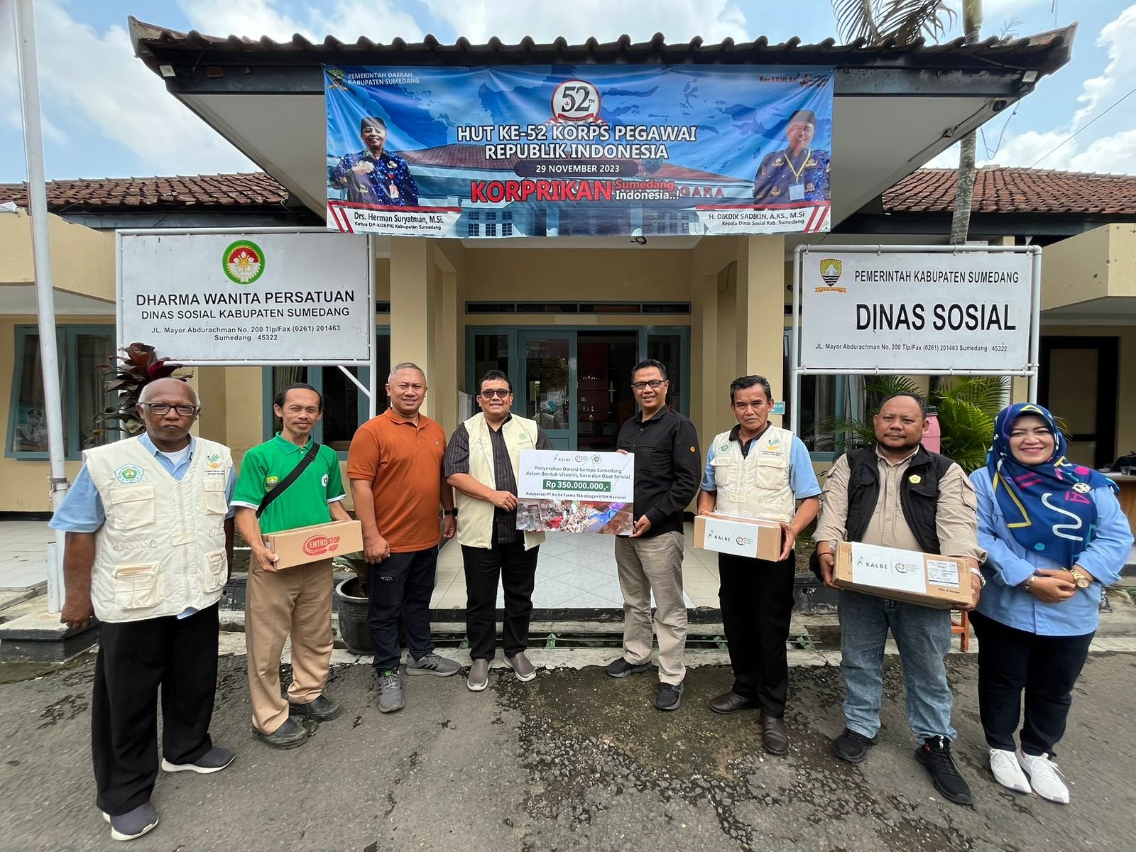 Kolaborasi Kalbe dan IPSM Bantu Korban Gempa Sumedang