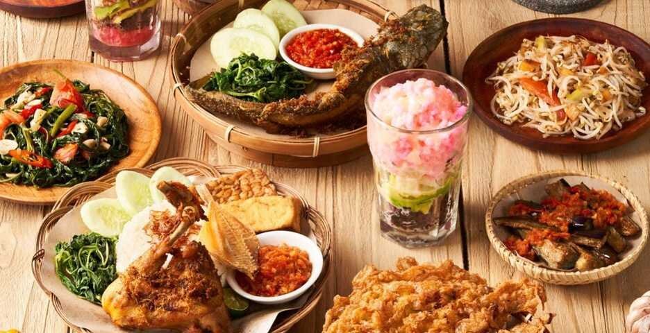 Kuliner Nasi Tempong PNS Super Pedas yang Bikin Ketagihan