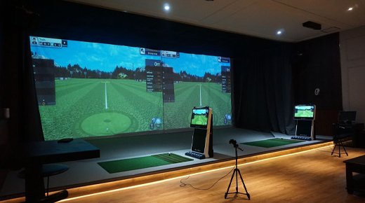 SIM Simulator Golf Academy, Menikmati Golf Sambil Memanjakan Lidah