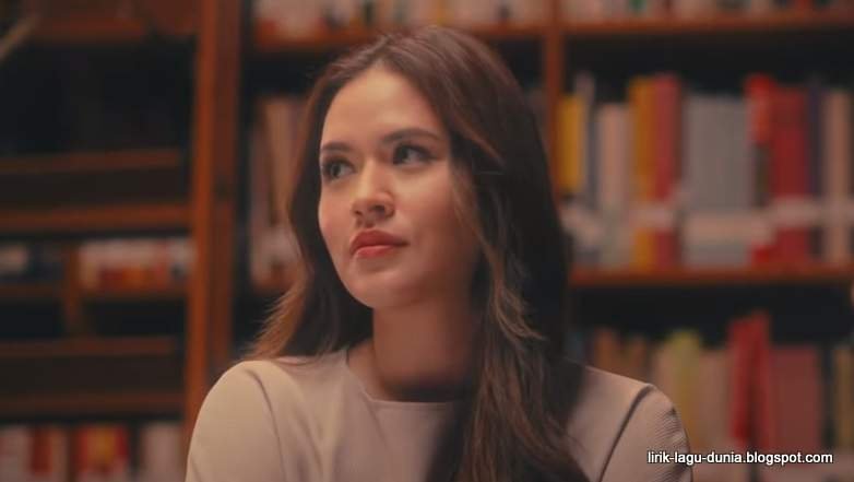 Galau, Raisa Curhat soal Ketidakpastian