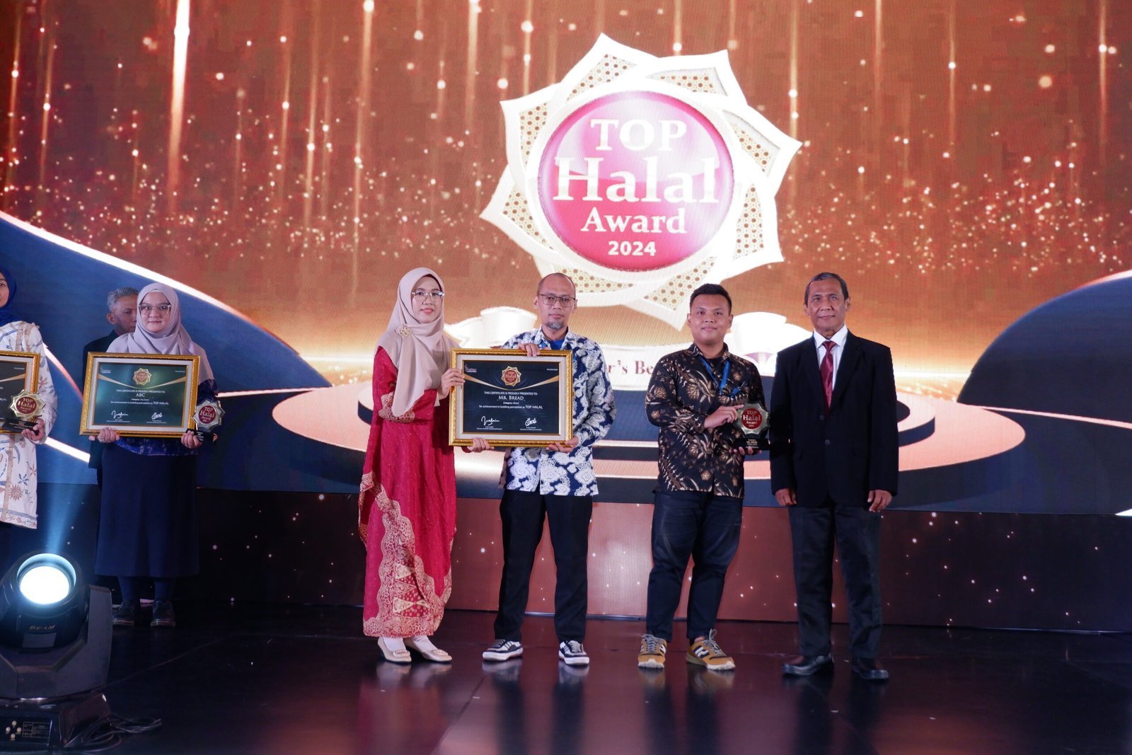 Brand Roti Mr Bread Raih Top Halal Award 2024