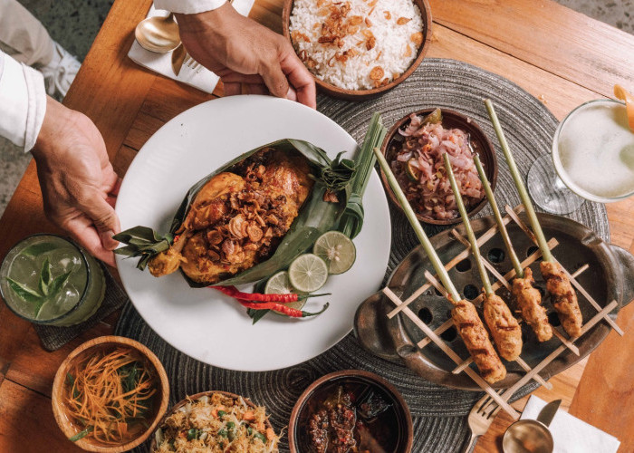 Makan Sedap Aneka Menu Nusantara di Amber Lombok Beach Resort