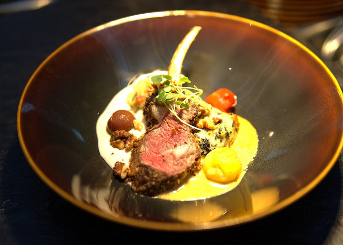 Kolaborasi Lambassador Chef Indonesia dan Singapura Perkenalkan Daging Domba Premium Victoria di Jakarta