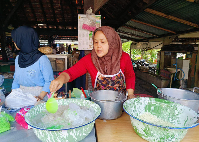 Dawet Bantul, Minuman Segar di Tengah Keramaian Pasar Ngasem, Yogyakarta
